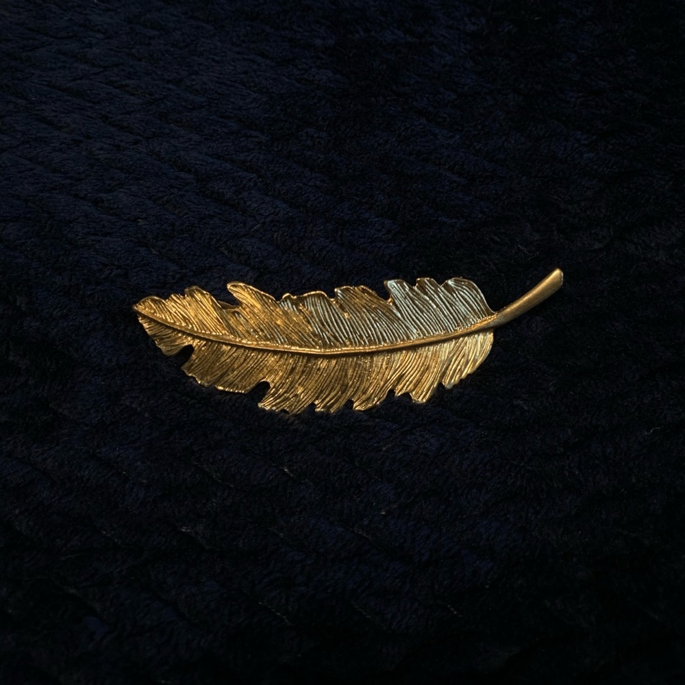 gold feather hair clip